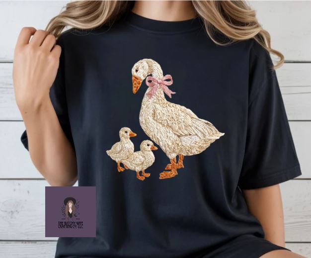 MAMA GOOSE TWO CHICKS FAUX YARN