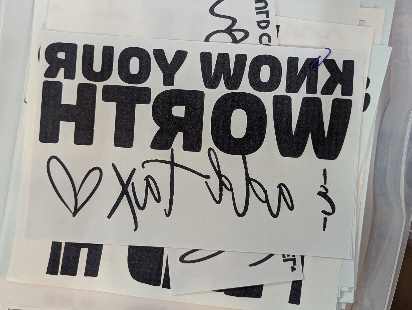 SCREENPRINT - KNOW YOUR WORTH