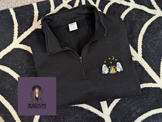 EMBROIDERED QUARTER ZIP GHOST CAMPFIRE POCKET SWEATSHIRT