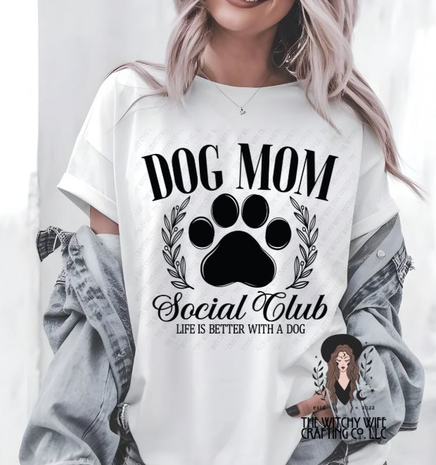 DOG MOM SOCIAL CLUB
