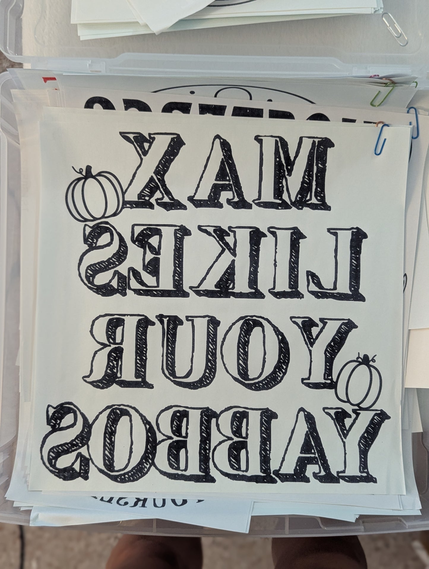 SCREENPRINT - MAX LIKES