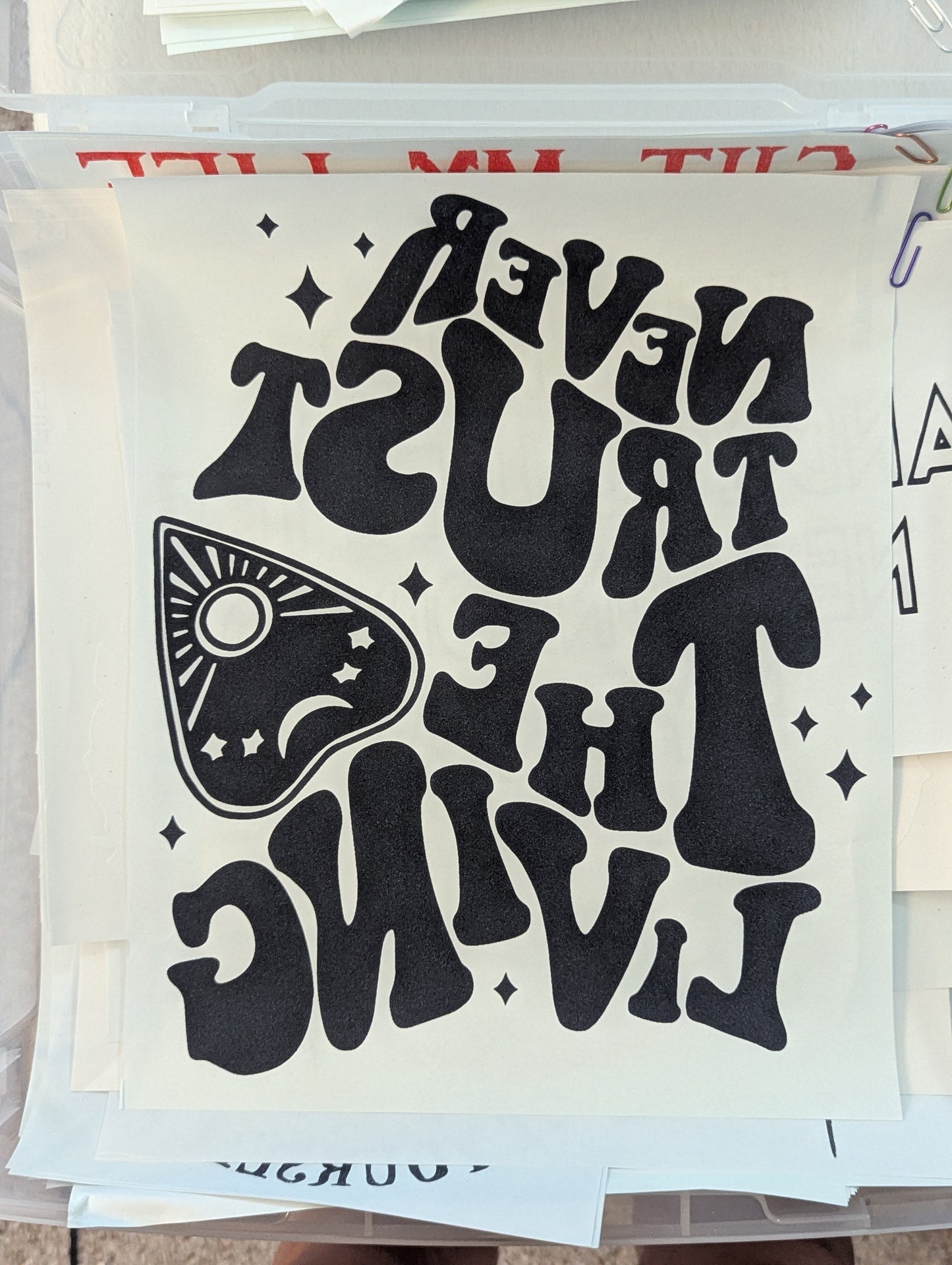SCREENPRINT - NEVER TRUST
