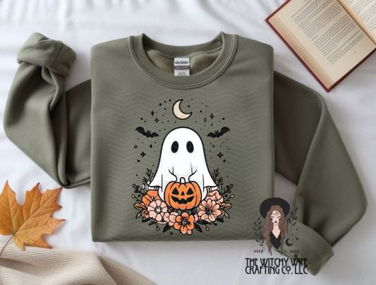 GHOST HOLDING PUMPKIN